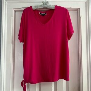 Karen Scott V Neck top
